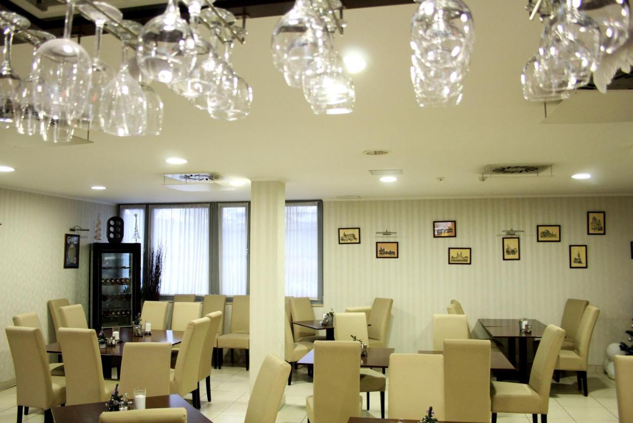בודפשט Corner Hotel Angyalfoeld מראה חיצוני תמונה